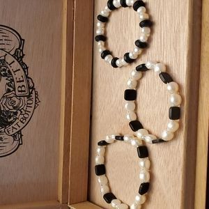 Onyx and pearl 3 bracelets